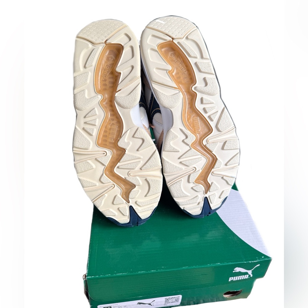 NIB Puma Women’s R698 IL - Picture 10 of 10